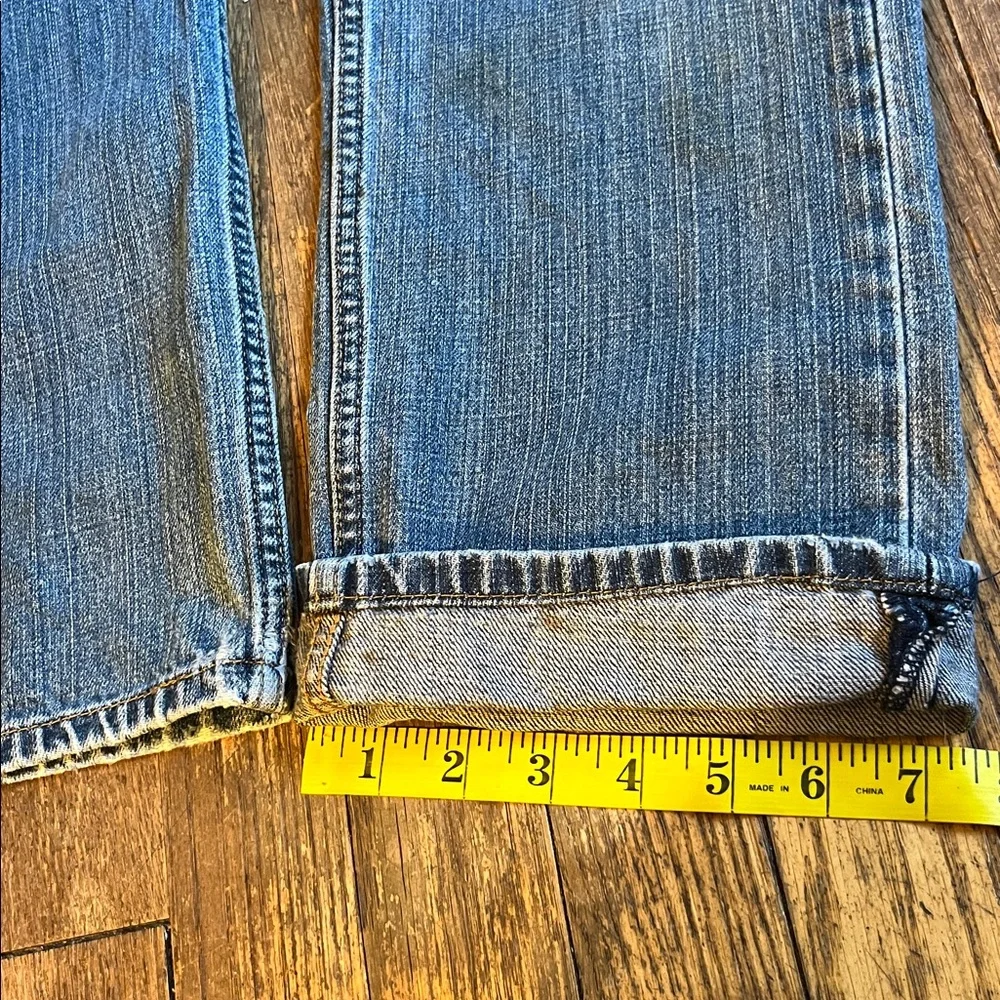 Levi’s 505 jeans straight leg light wash broken in 30 x 32 classic denim
